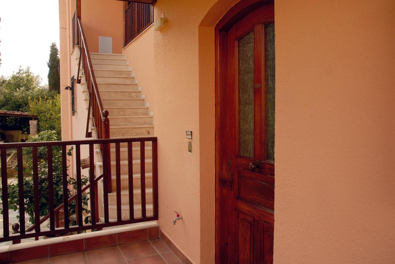 Corfu Club Apartments Gouvia Exteriör bild